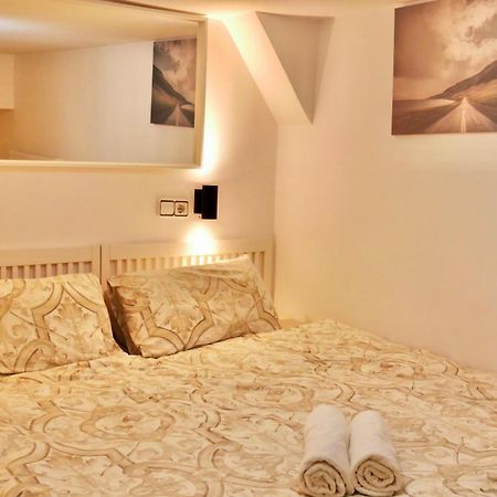 Апартаменты Duplex La Latina Centro Мадрид Экстерьер фото